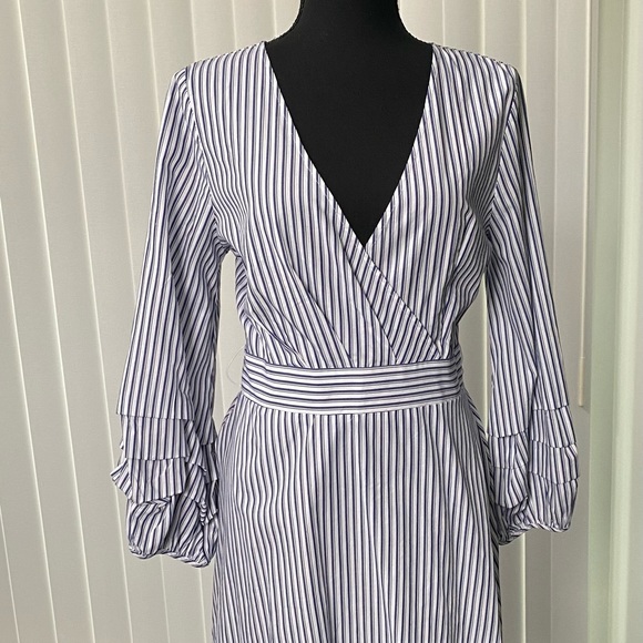 Forever 21 stripe dress - Picture 4 of 5